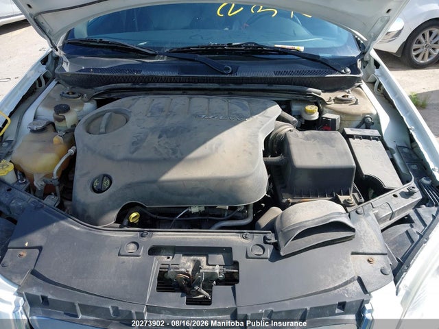 Chrysler 200 Limited V6 2014 1C3CCBCG2EN229268 Image 10