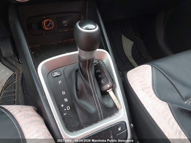 Hyundai Venue Essential 2021 KMHRB8A39MU094320 Image 10