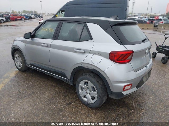 Hyundai Venue Essential 2021 KMHRB8A39MU094320 Image 3