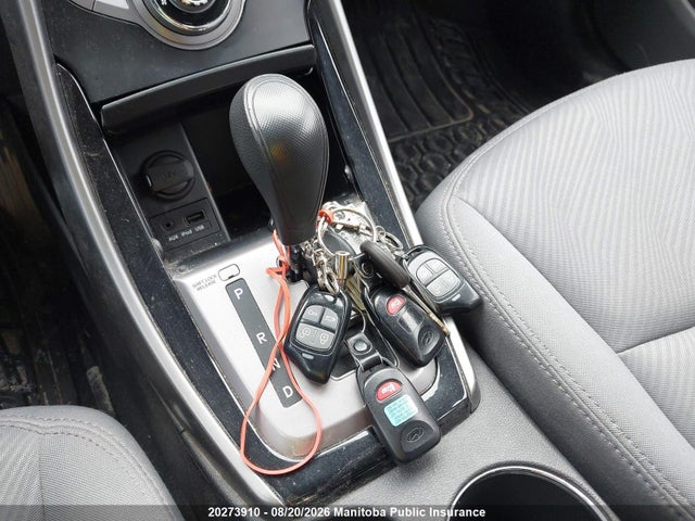 2013 Hyundai Elantra Gl მანქანა იყიდება აუქციონზე, vin: 5NPDH4AE7DH352478, აუქციონის ნომერი: 20273910