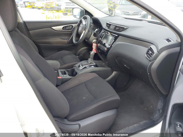 JN1BJ1CR9KW339302 Nissan Qashqai S