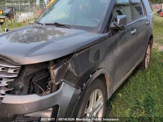 Ford Explorer Limited 2017 1FM5K8F82HGB73142 Image 2
