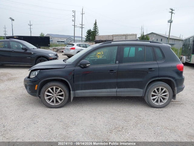20274115 :رقم المزاد ، WVGNV7AX3HK008214 vin ، 2017 Volkswagen Tiguan 2.0 Tsi مزاد بيع