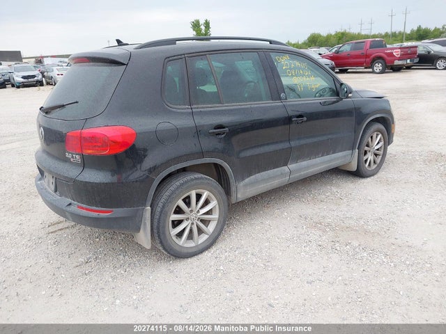 20274115 :رقم المزاد ، WVGNV7AX3HK008214 vin ، 2017 Volkswagen Tiguan 2.0 Tsi مزاد بيع