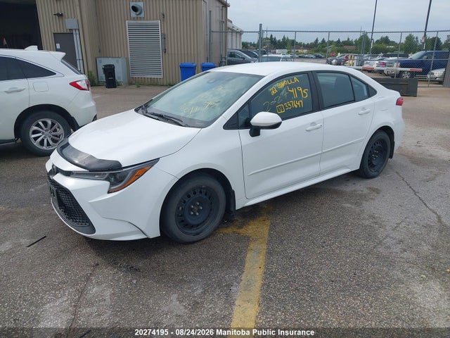 Toyota COROLLA LE 2022 5YFBPMBEXNP337647 Image 2