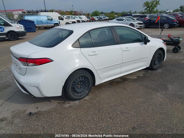Toyota COROLLA LE 2022 5YFBPMBEXNP337647 Image 4