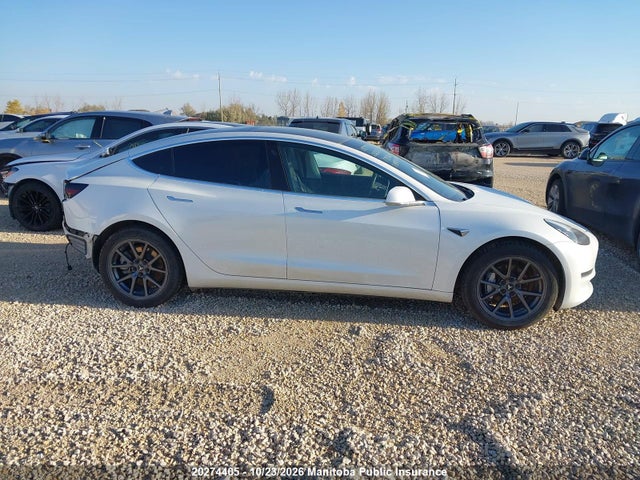 2020 Tesla Model 3 Standard Range Plus 50 მანქანა იყიდება აუქციონზე, vin: 5YJ3E1EAXLF715993, აუქციონის ნომერი: 20274405
