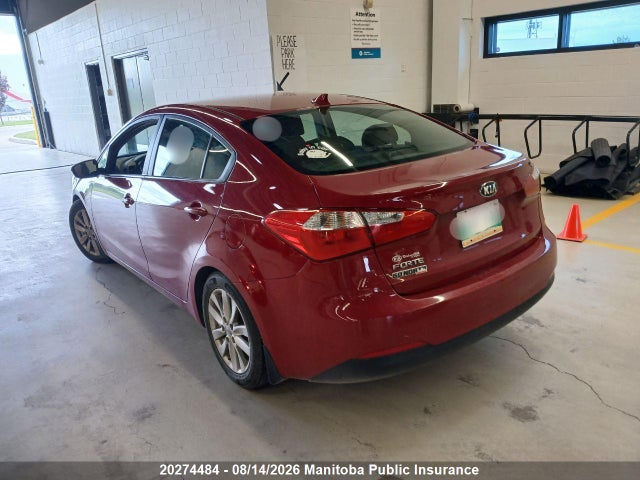 Продажа на аукционе авто 2015 Kia Forte Lx, vin: KNAFX4A60F5327104, номер лота: 20274484