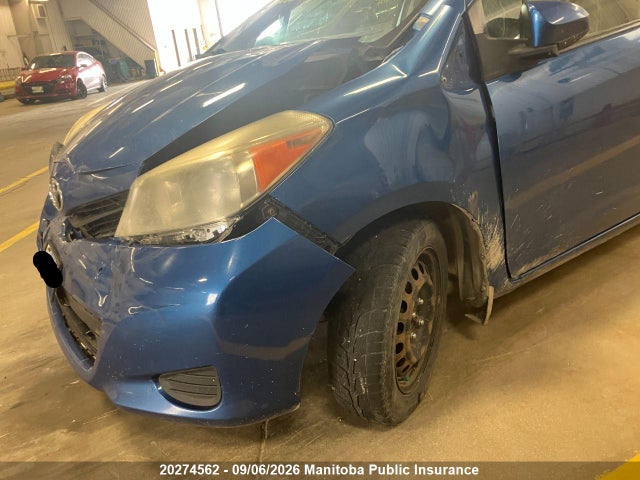 20274562 :رقم المزاد ، JTDKTUD36CD528294 vin ، 2012 Toyota Yaris Le مزاد بيع