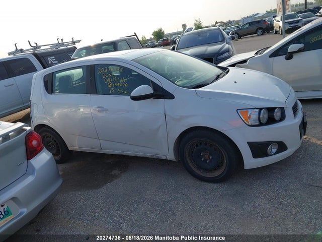 Chevrolet SONIC LT 2015 1G1JC6SH8F4194076 Image 13