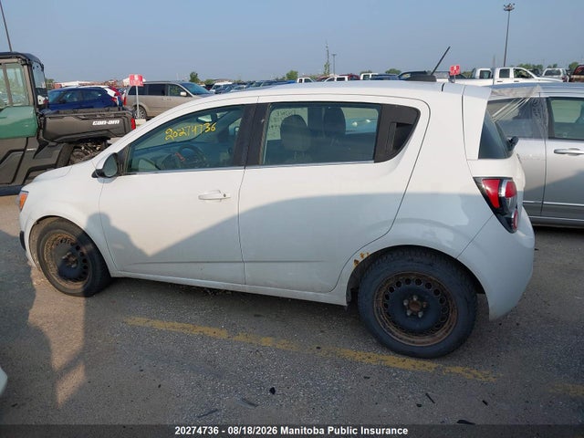 Chevrolet SONIC LT 2015 1G1JC6SH8F4194076 Image 14