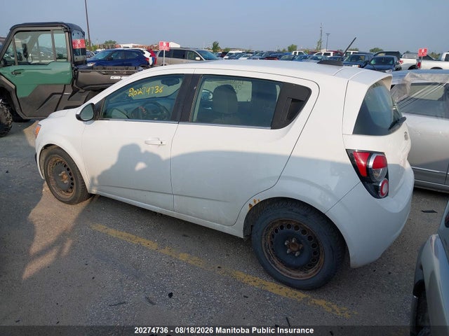 Chevrolet SONIC LT 2015 1G1JC6SH8F4194076 Image 3