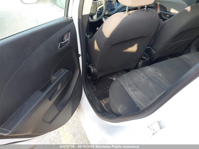 Chevrolet SONIC LT 2015 1G1JC6SH8F4194076 Image 8