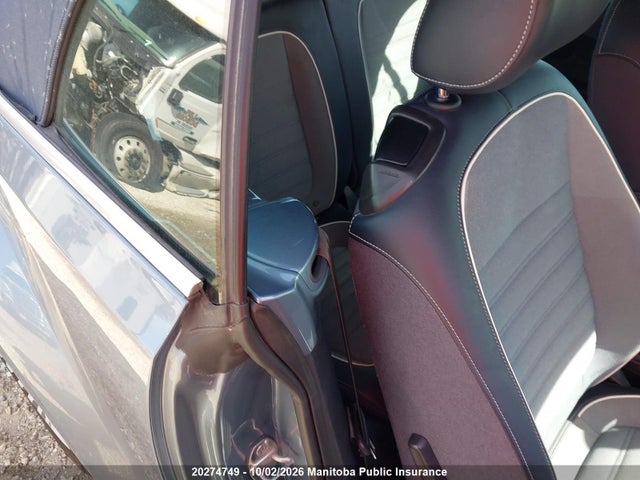 20274749 :رقم المزاد ، 3VW507AT1GM808899 vin ، 2016 Volkswagen Beetle 1.8 Tsi مزاد بيع