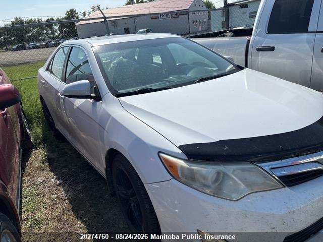 20274760 :رقم المزاد ، 4T1BF1FK5CU570011 vin ، 2012 Toyota Camry Xle مزاد بيع