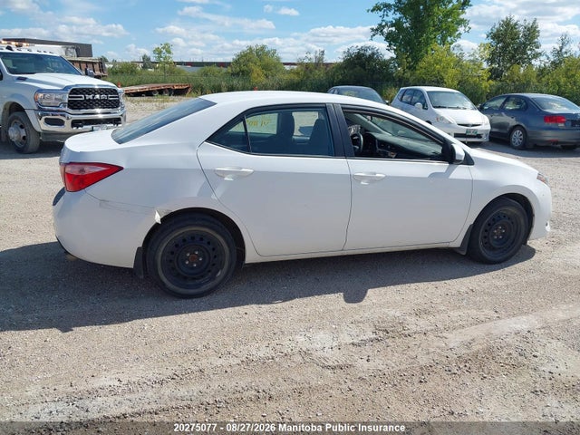 2T1BURHE9JC110571 Toyota COROLLA LE