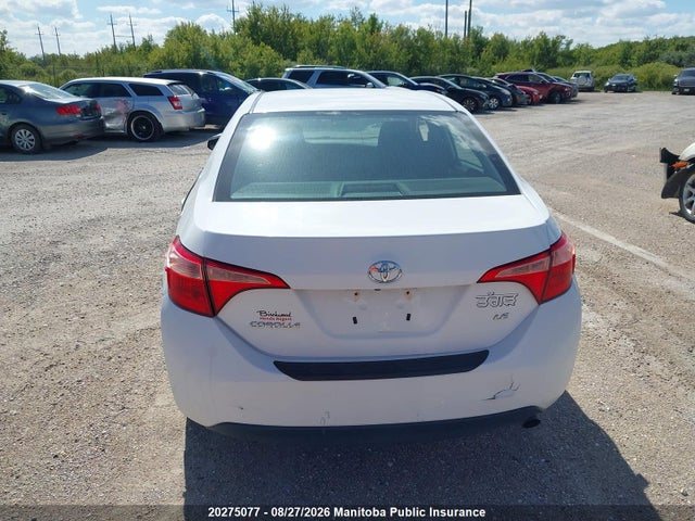 2T1BURHE9JC110571 Toyota COROLLA LE