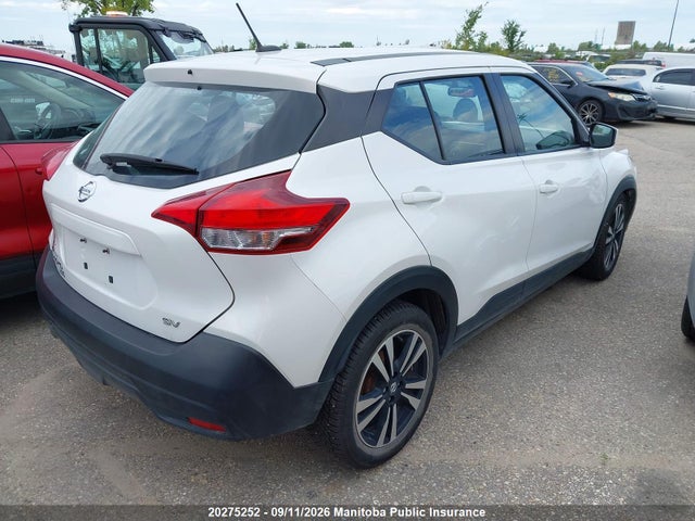 3N1CP5CU1JL519103 Nissan KICKS SV