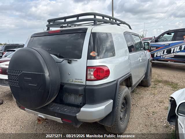 2007 Toyota Fj Cruiser მანქანა იყიდება აუქციონზე, vin: JTEBU11F170007809, აუქციონის ნომერი: 20275271
