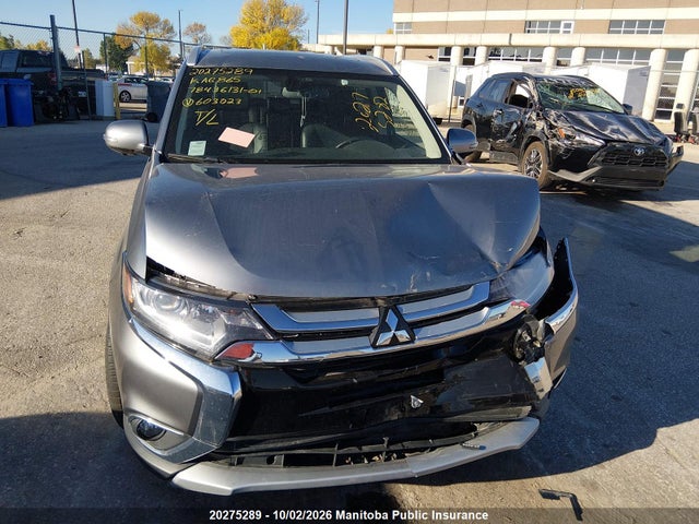 Mitsubishi Outlander Es 2018 JA4AZ2A34JZ603023 Image 11