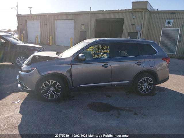 Mitsubishi Outlander Es 2018 JA4AZ2A34JZ603023 Image 13