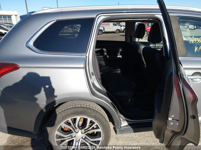 Mitsubishi Outlander Es 2018 JA4AZ2A34JZ603023 Image 7