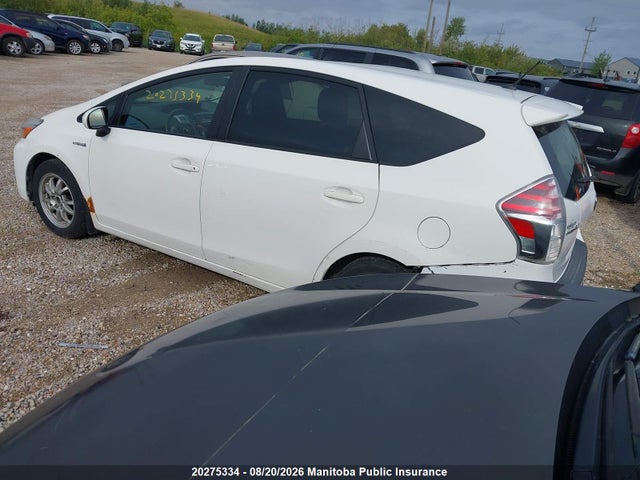 Toyota PRIUS V 2015 JTDZN3EU6FJ038311 Image 3