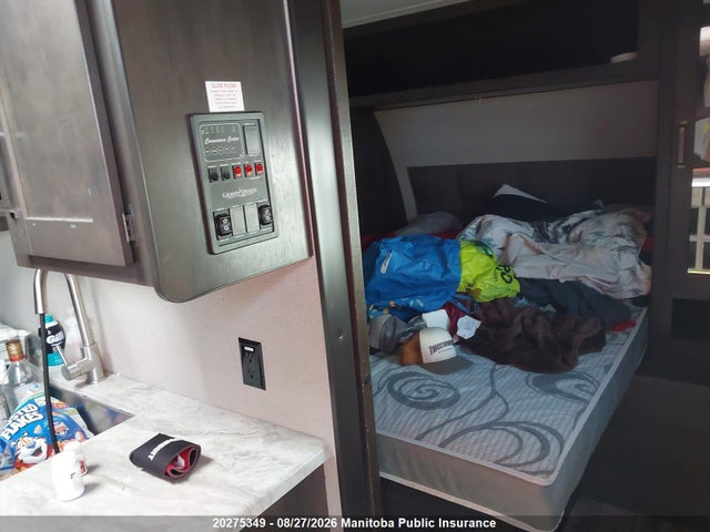 20275349 :رقم المزاد ، 573TT3122M8812938 vin ، 2021 Grande Design Travel Trailer مزاد بيع