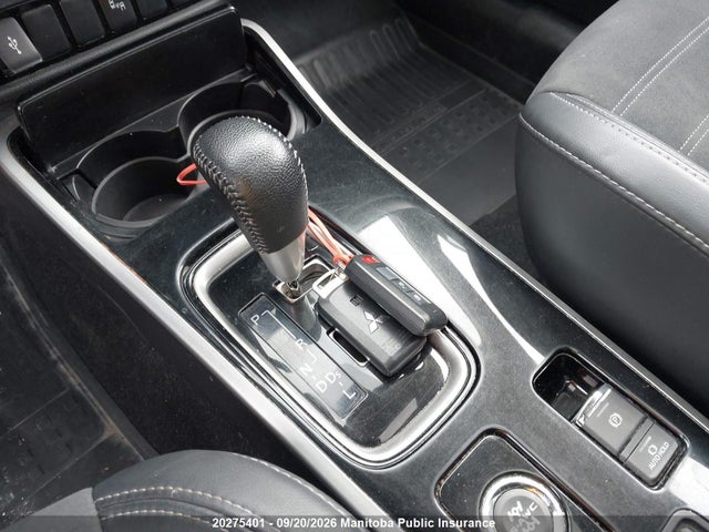 Продаж на аукціоні авто 2020 Mitsubishi Outlander Ex, vin: JA4AZ2A39LZ614957, номер лоту: 20275401