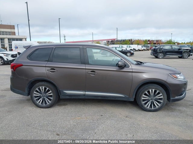 Продаж на аукціоні авто 2020 Mitsubishi Outlander Ex, vin: JA4AZ2A39LZ614957, номер лоту: 20275401