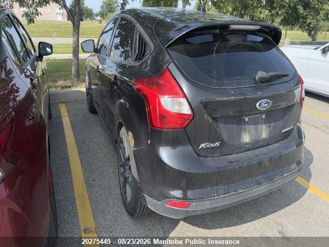 Ford FOCUS SE 2014 1FADP3K20EL256504 Image 2
