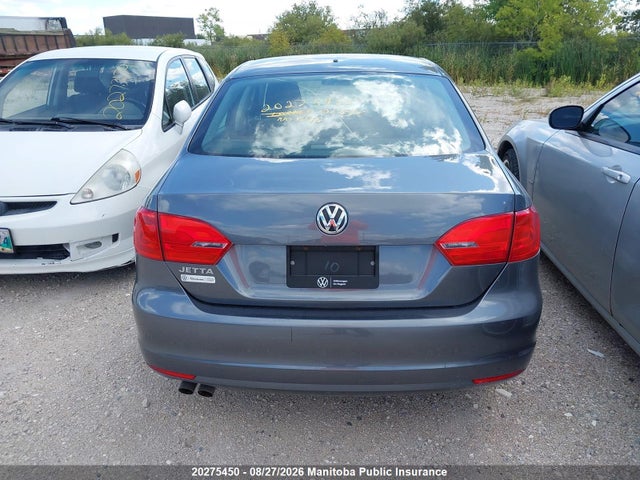 3VW2K7AJ3EM414250 Volkswagen Jetta 2.0