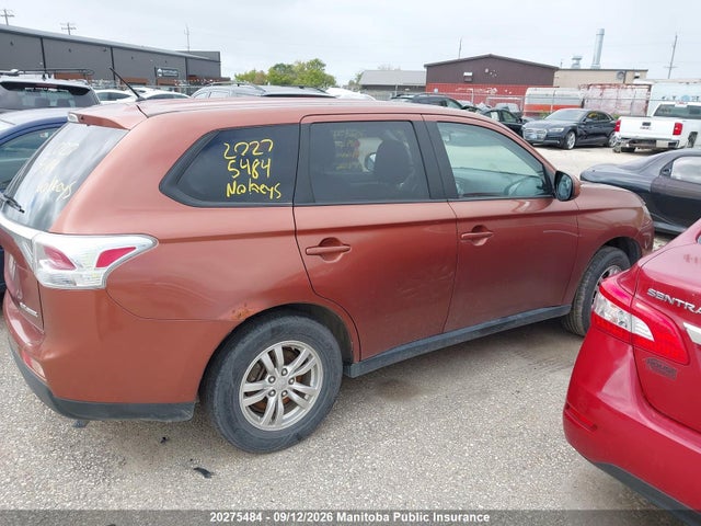 20275484 :رقم المزاد ، JA4AZ2A39EZ605422 vin ، 2014 Mitsubishi Outlander Es مزاد بيع