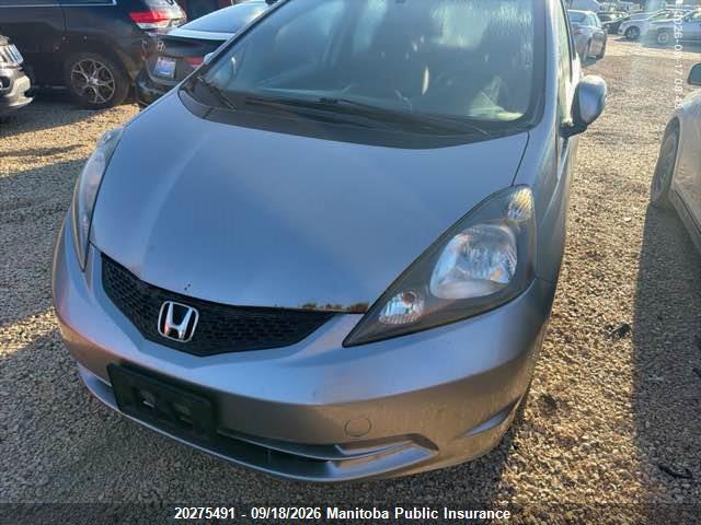 20275491 :رقم المزاد ، JHMGE87559S813169 vin ، 2009 Honda Fit Lx مزاد بيع