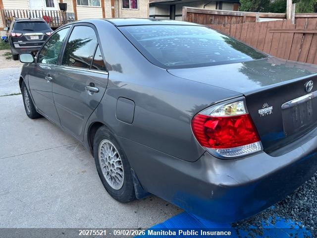 2005 Toyota Camry Le მანქანა იყიდება აუქციონზე, vin: 4T1BE32K85U524325, აუქციონის ნომერი: 20275521