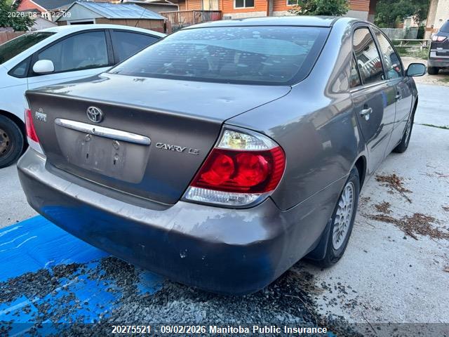 2005 Toyota Camry Le მანქანა იყიდება აუქციონზე, vin: 4T1BE32K85U524325, აუქციონის ნომერი: 20275521