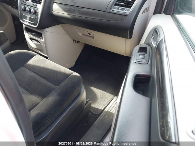Продажа на аукционе авто 2015 Dodge Grand Caravan Sxt, vin: 2C4RDGBG3FR585380, номер лота: 20275601