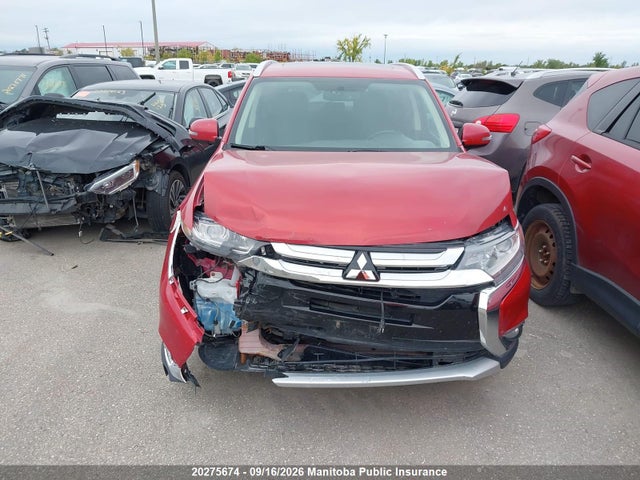 JA4JZ3AX9HZ611959 Mitsubishi Outlander Se