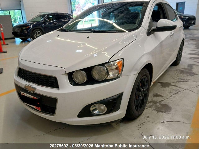 Chevrolet SONIC LT 2014 1G1JC5EH5E4189406 Image 2