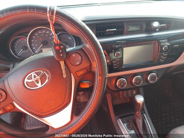 2T1BURHE8FC430018 Toyota COROLLA LE