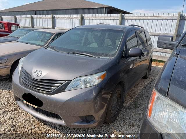 2011 Toyota Sienna Ce V6 მანქანა იყიდება აუქციონზე, vin: 5TDZK3DC2BS138890, აუქციონის ნომერი: 20275901