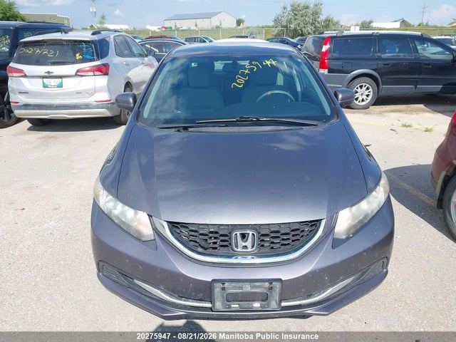 Продажа на аукционе авто 2015 Honda Civic Lx, vin: 2HGFB2F47FH023565, номер лота: 20275947