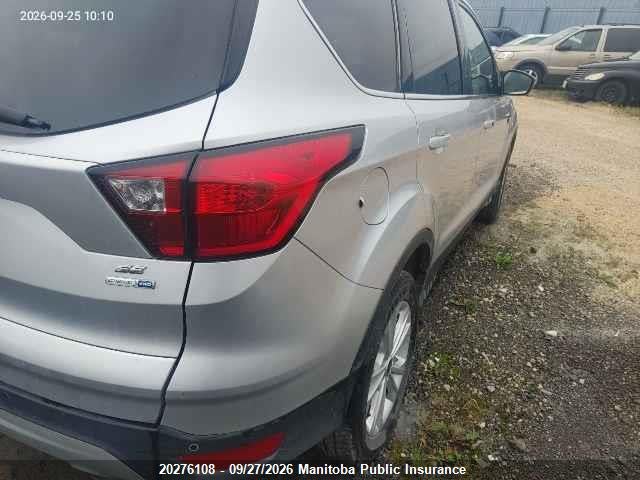 Ford ESCAPE SE 2019 1FMCU9GD7KUB40634 Image 4