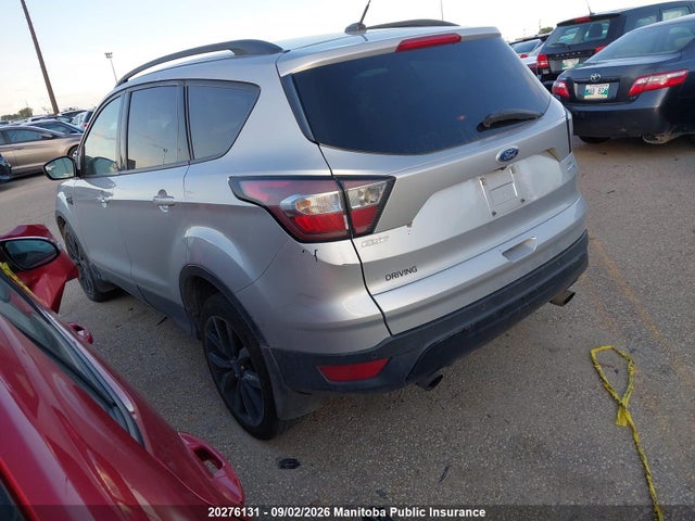 Продаж на аукціоні авто 2018 Ford Escape Se, vin: 1FMCU9GD9JUB90885, номер лоту: 20276131