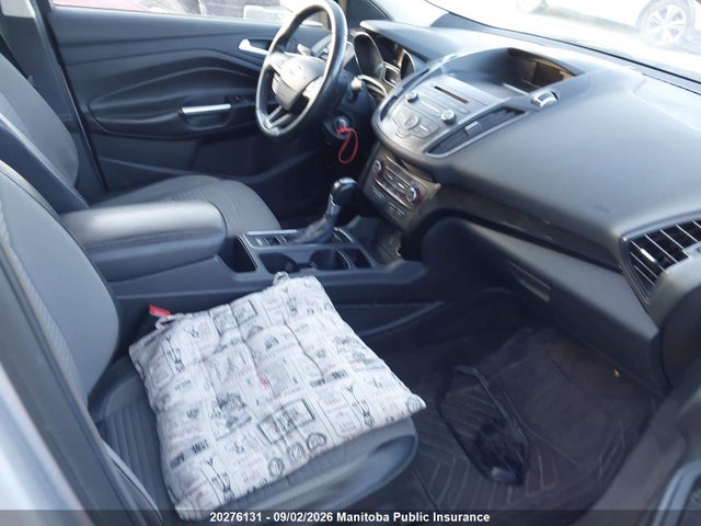 Продаж на аукціоні авто 2018 Ford Escape Se, vin: 1FMCU9GD9JUB90885, номер лоту: 20276131