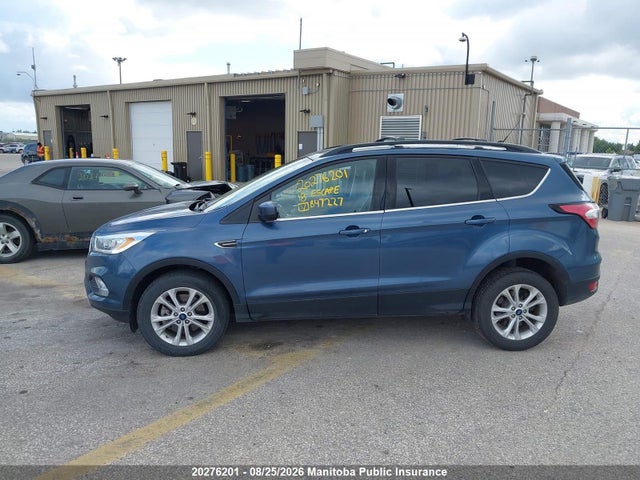 1FMCU9H96JUB47227 Ford ESCAPE SEL