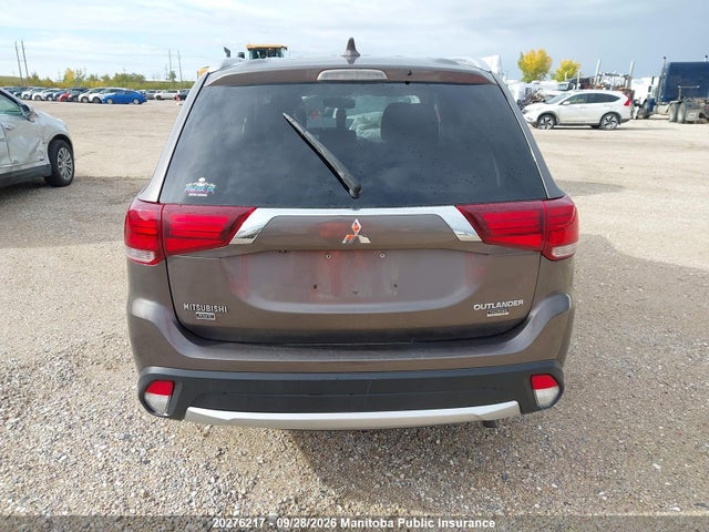 Mitsubishi Outlander Es 2018 JA4AZ2A32JZ601481 Image 16