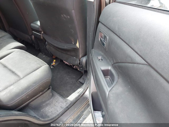 Mitsubishi Outlander Es 2018 JA4AZ2A32JZ601481 Image 8