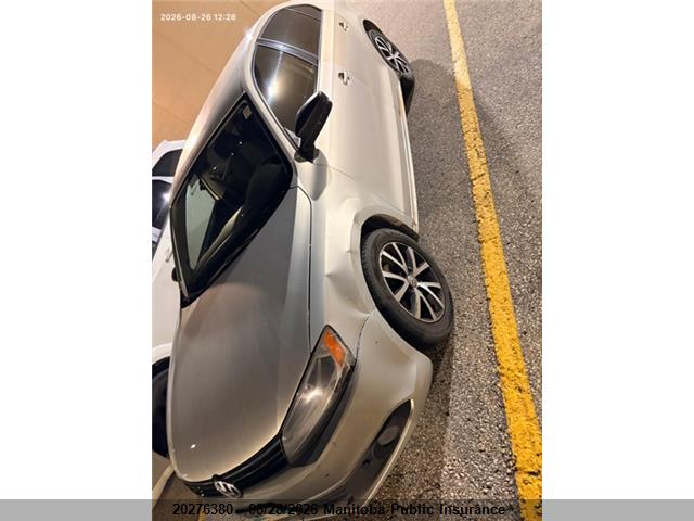 20276380 :رقم المزاد ، 3VW2K7AJ1BM009435 vin ، 2011 Volkswagen Jetta 2.0 مزاد بيع