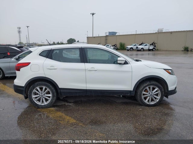 JN1BJ1CR7KW332428 Nissan Qashqai S